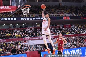 相關方面表示奎因還未決定加盟俄羅斯聯賽 廣東也給他提供了合同