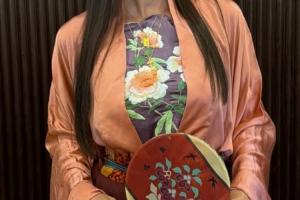 佩德里女友一同來(lái)華游玩，INS曬出漢服照