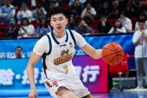 媒體人：段睿騏將和遼寧男籃簽下4年B類合同