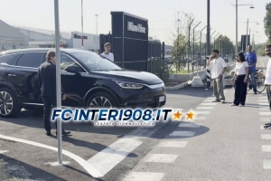 記者：斯通斯已經抵達米蘭城，準備完成加盟國米程序
