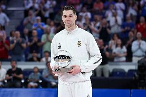 白巧克力：不知誰說海佐尼亞是西班牙科比 我都比他更接近科比