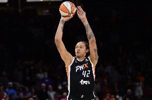 WNBA蓋帽王格里娜向妻子提出離婚 要求兒子監護權&合理分配財產