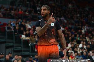 媒體人：遼寧男籃接近簽約山東男籃外援馬奎斯·克里斯