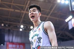 年薪600萬！媒體人：郭昊文三年頂薪續約南京同曦