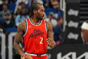 涉事屏幕公司發言人：小卡與我們無合同 鑒于NBA調查不知還能說啥