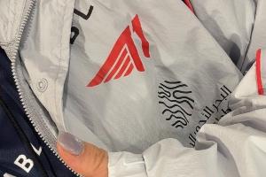 太愛了！日本女聲優進藤天音社媒再曬T1隊服 用韓語配文：早上好