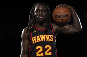 華萊士：與親哥在NBA同場競技太棒了 只有贏家才能在家里吹牛