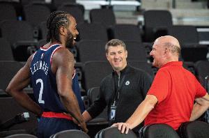 媒體人：NBA應剝奪快船首輪簽&限制薪資靈活性&廢除倫納德合同