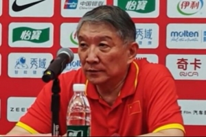 宮魯鳴談陣容輪換：張子宇&王思雨出現傷情 想讓新的球員有些機會