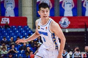 方碩加盟NBL長沙屬于租借性質 兩年租借合同到期后回北京隊