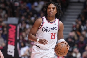媒體人：有兩支CBA球隊(duì)對(duì)前NBA球員小泰泰·華盛頓感興趣