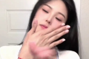 美！李月汝曬日常動態：點贊送不銹鋼盆