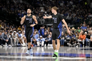 克萊盛贊弗拉格：不敢相信他才19歲 感覺已經在NBA打了10年