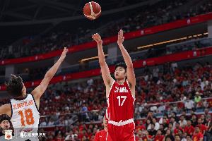 主攻手！趙嘉義半場三分3中3貢獻全隊最高12分 罰球4中3
