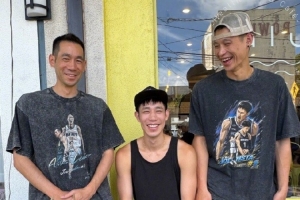 陽光與海灘！林書豪曬近照：和家人在夏威夷的度假時光??