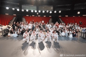 TES選手賽后發文 JackeyLove：辛苦大家等我們，很感謝大家