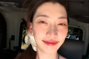 元氣滿滿！韓旭曬個人照：細膩的你唯獨沒有窺見自己的珍貴