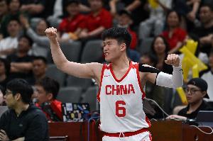 很準啊！男籃U18半場三分21中11 王子超、陳昱休各自命中三個
