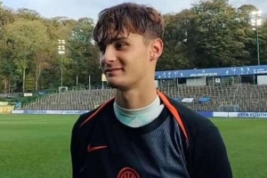 迪馬：國米18歲青訓后衛博維奧將續約至2030年，本周五正式簽約