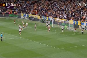 曼聯(lián)0-2落后赫爾城！赫爾城定位球開出，諾貝爾·門迪頭球破門