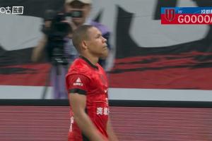 成都“姆巴佩”啟動！韋林頓低射破門，蓉城2-1再度領先申花
