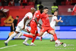 上海海港2-1青島海牛，下一場海港隊將客場對陣深圳新鵬城隊