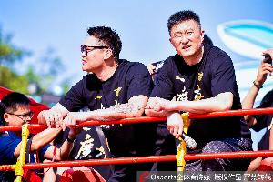杜鋒總教練&朱芳雨榮譽顧問！媒體人：風雨過后 “鋒雨”還在