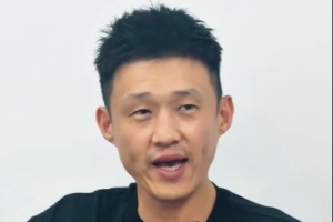 周鵬：成立公益基金 希望偏遠(yuǎn)地方小朋友熱愛籃球也能被大家看到