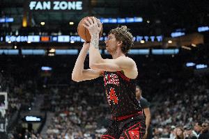 布澤利斯：前兩年球隊(duì)不讓我投中投 NBA只有SGA&阿杜高于平均水準(zhǔn)