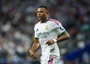塞爾電臺嘉賓批評皇馬：前鋒不防守，老樣子 受不了橫向傳球