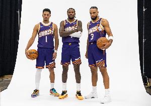 太陽2K能力值：布克91 狄龍82 杰倫·格林81 小橋80 馬威78