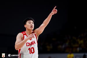 媒體人：中國男籃全程壓著對手打 我們需要這樣的贏球來積累信心