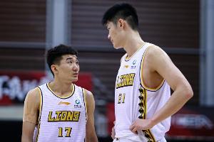 胡金秋、孫銘徽仍在陣容的情況下 廣廈仍然是在季后賽球隊的行列