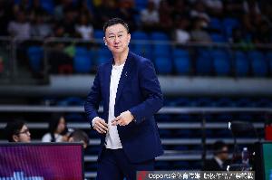 記者：青島今夏在內援引進上沒任何動作 新賽季的日子肯定不好過