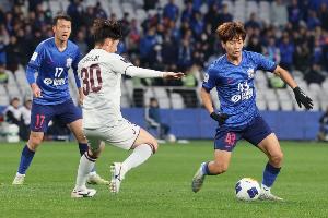 記者：體能恢復是申花重中之重，楊皓宇、金順凱符合出場條件