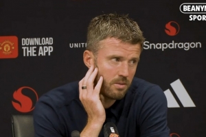 卡里克：梅努今天在中場的發(fā)揮堪稱統(tǒng)治級(jí)；我對拉什福德非常滿意