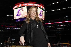 NBA從未有這么多錢涌入 但是否正在失去與球迷的聯(lián)系？
