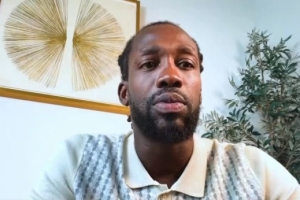 貝弗利：我曾是快船西決功臣卻談崩合同 電話求助小卡才拿到加價
